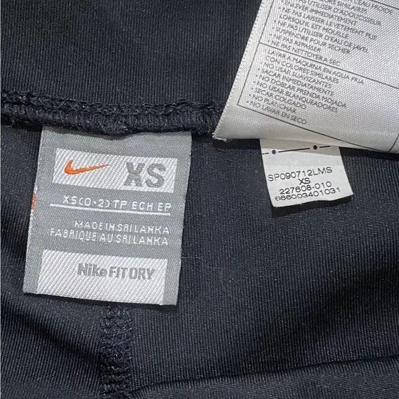 Nike Crop Flare Workout Yoga Athleisure Pants Small XS Black - Picture 5 of 8